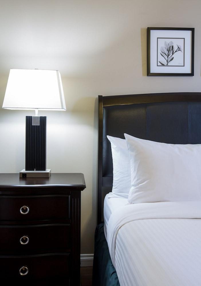 Capital Suites Yellowknife Zewnętrze zdjęcie