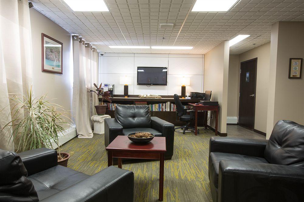 Capital Suites Yellowknife Zewnętrze zdjęcie