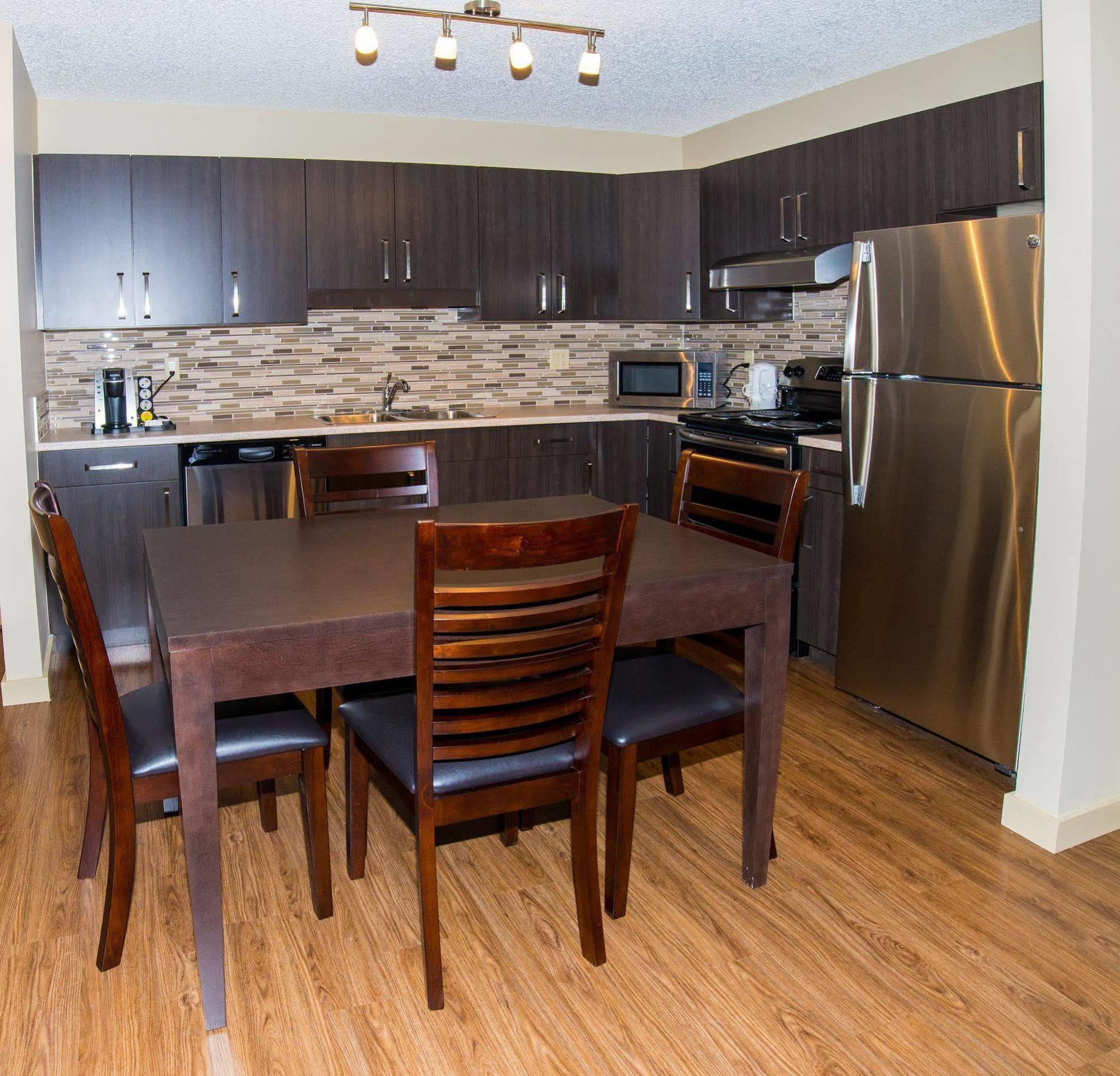 Capital Suites Yellowknife Zewnętrze zdjęcie