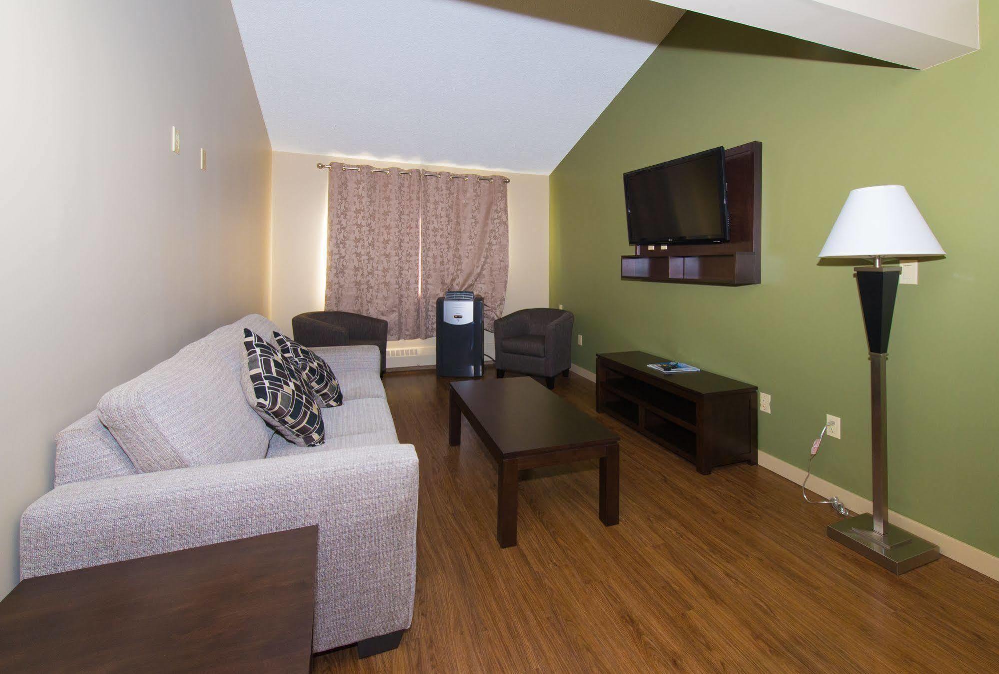 Capital Suites Yellowknife Zewnętrze zdjęcie