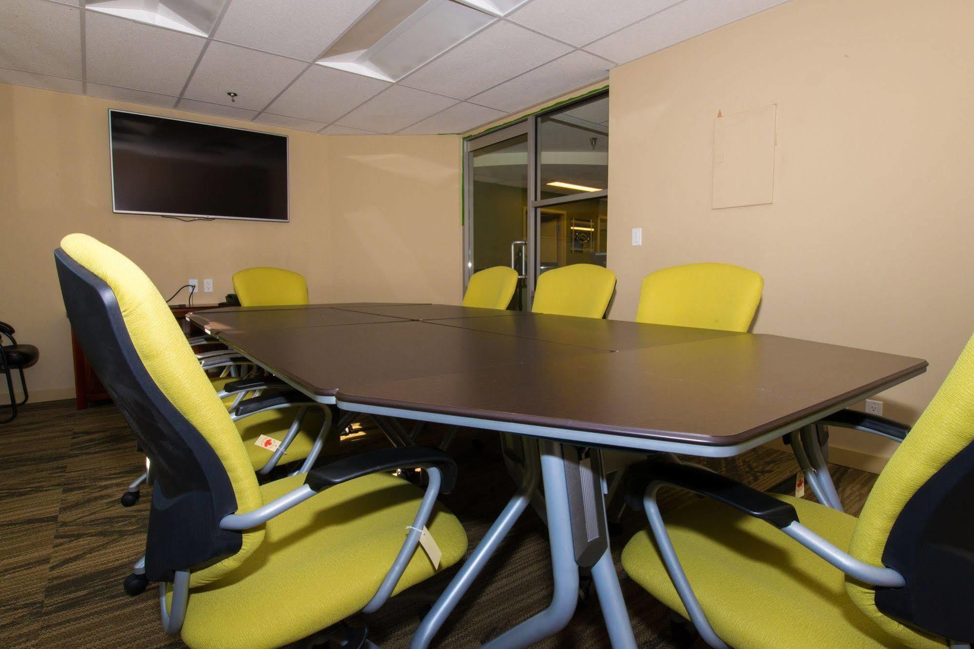 Capital Suites Yellowknife Zewnętrze zdjęcie