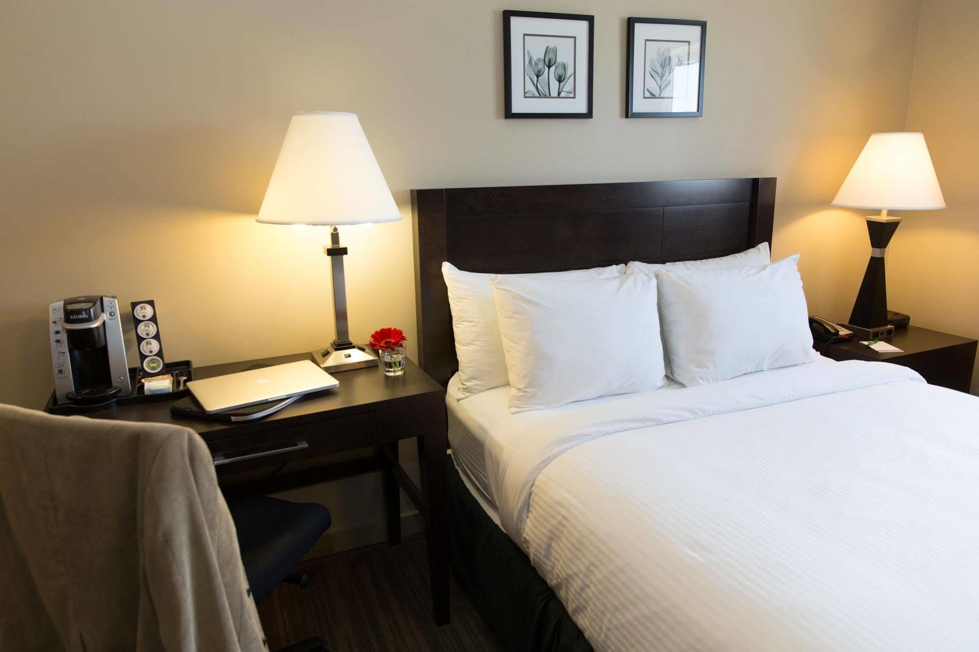 Capital Suites Yellowknife Zewnętrze zdjęcie